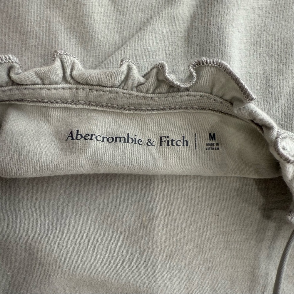 Abercrombie Ruffle Sage Green Bodysuit - Picture 6 of 7
